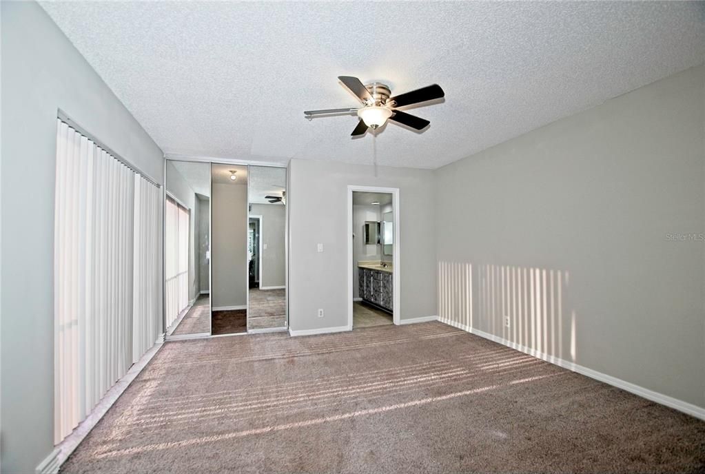 For Sale: $200,000 (2 beds, 2 baths, 1285 Square Feet)