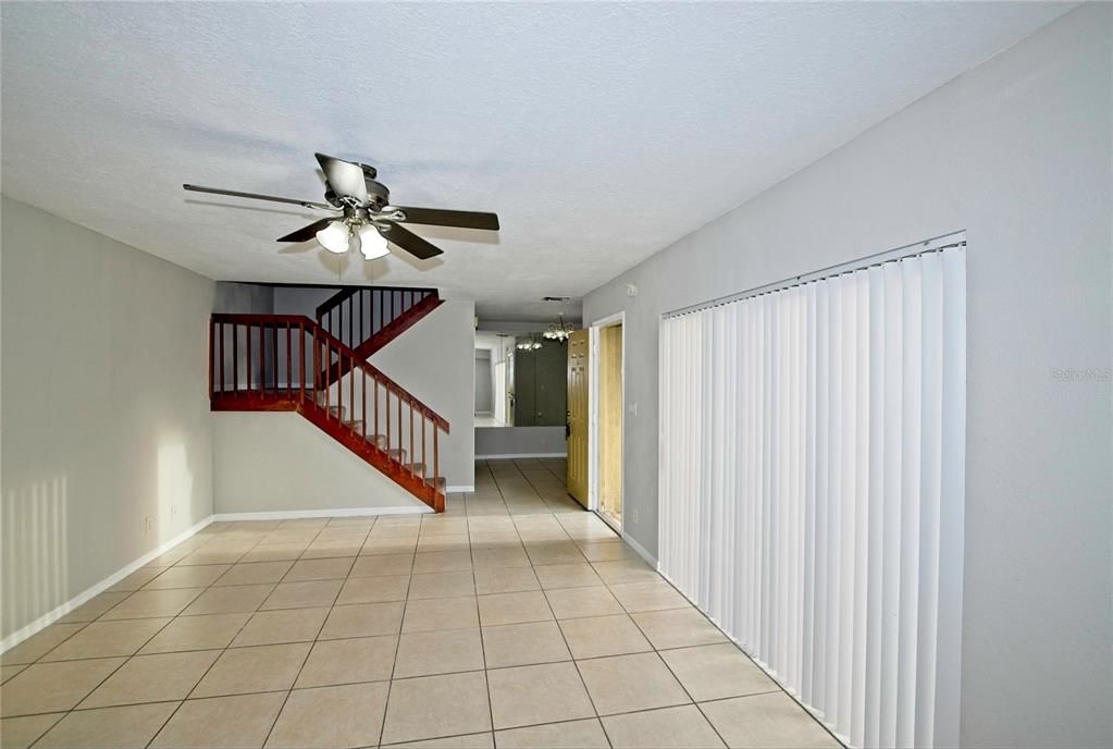 For Sale: $200,000 (2 beds, 2 baths, 1285 Square Feet)