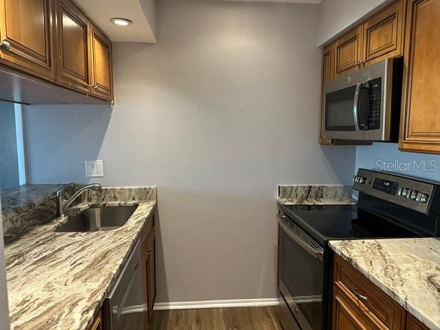 For Rent: $1,950 (2 beds, 2 baths, 1040 Square Feet)