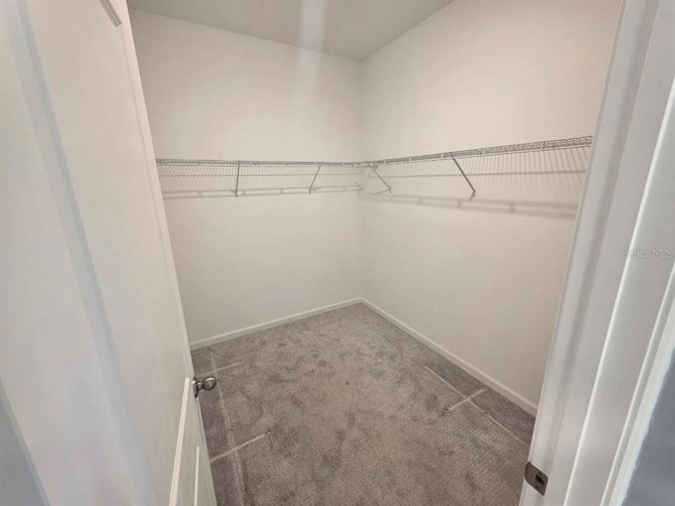For Rent: $3,300 (4 beds, 2 baths, 2236 Square Feet)