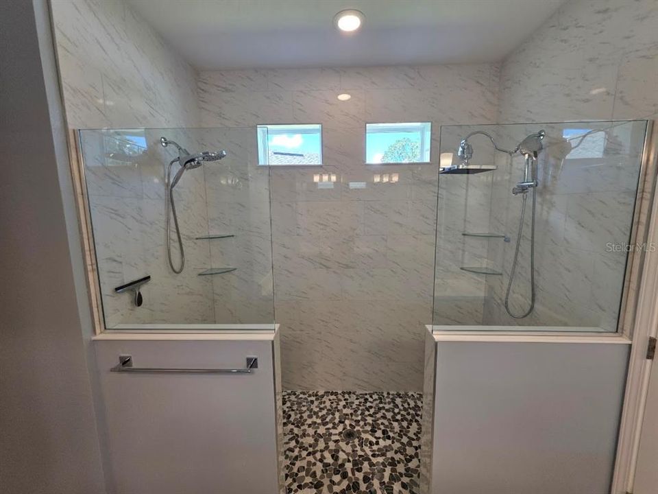 For Rent: $3,300 (4 beds, 2 baths, 2236 Square Feet)