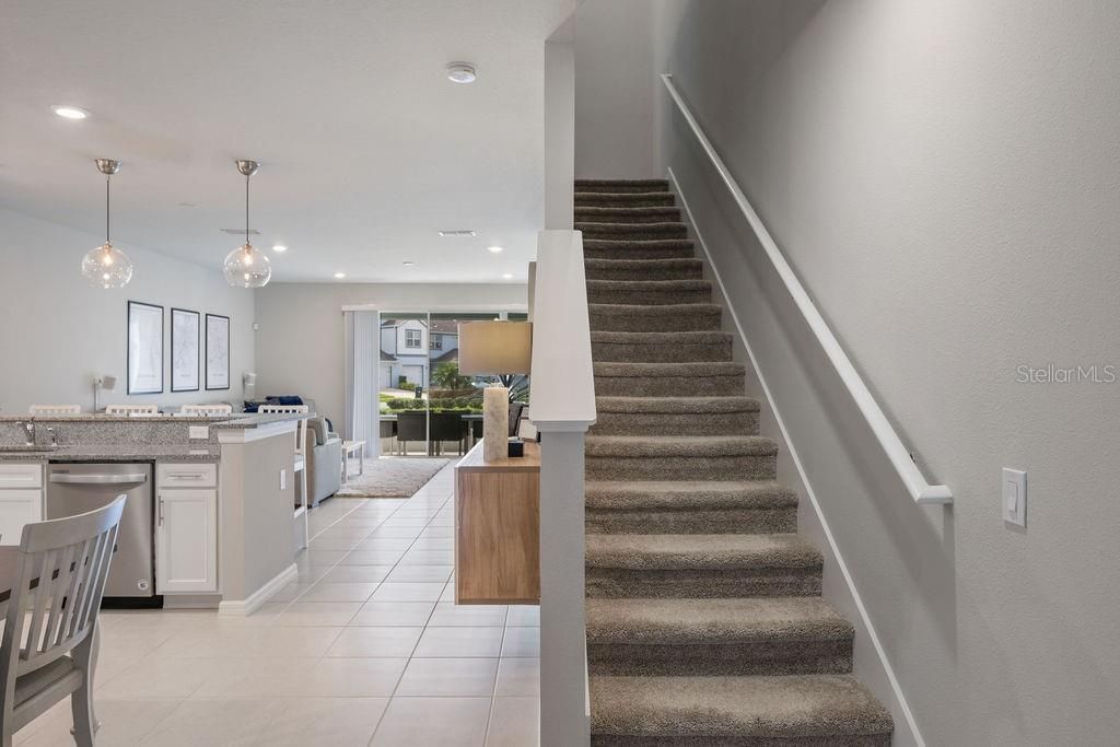 For Sale: $425,000 (3 beds, 2 baths, 1906 Square Feet)