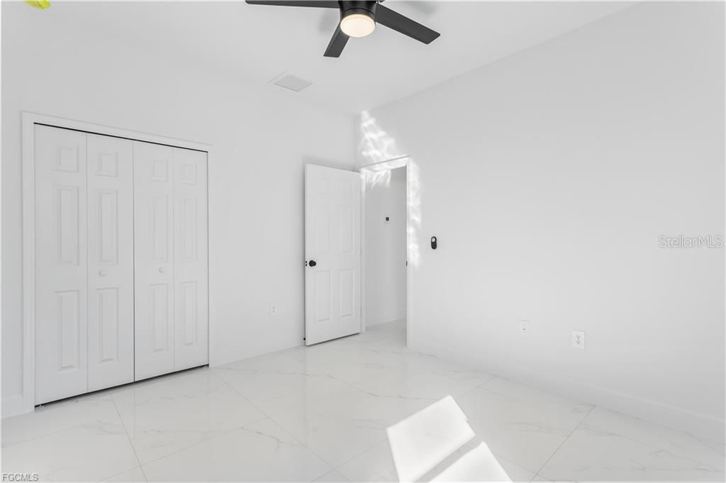 For Rent: $2,000 (3 beds, 2 baths, 1324 Square Feet)