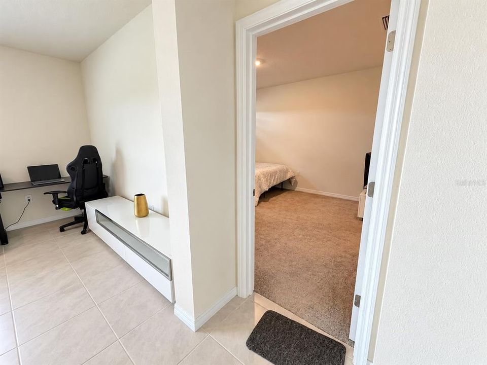 For Sale: $355,000 (4 beds, 2 baths, 1828 Square Feet)