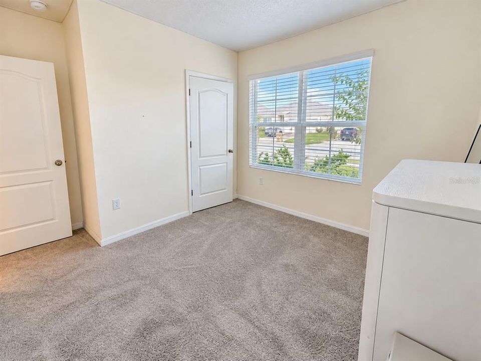 For Sale: $355,000 (4 beds, 2 baths, 1828 Square Feet)