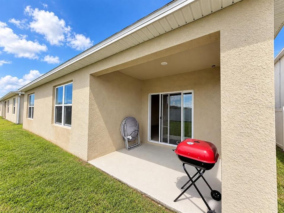 For Sale: $355,000 (4 beds, 2 baths, 1828 Square Feet)