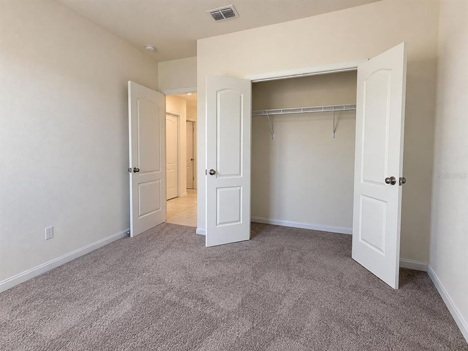 For Sale: $355,000 (4 beds, 2 baths, 1828 Square Feet)