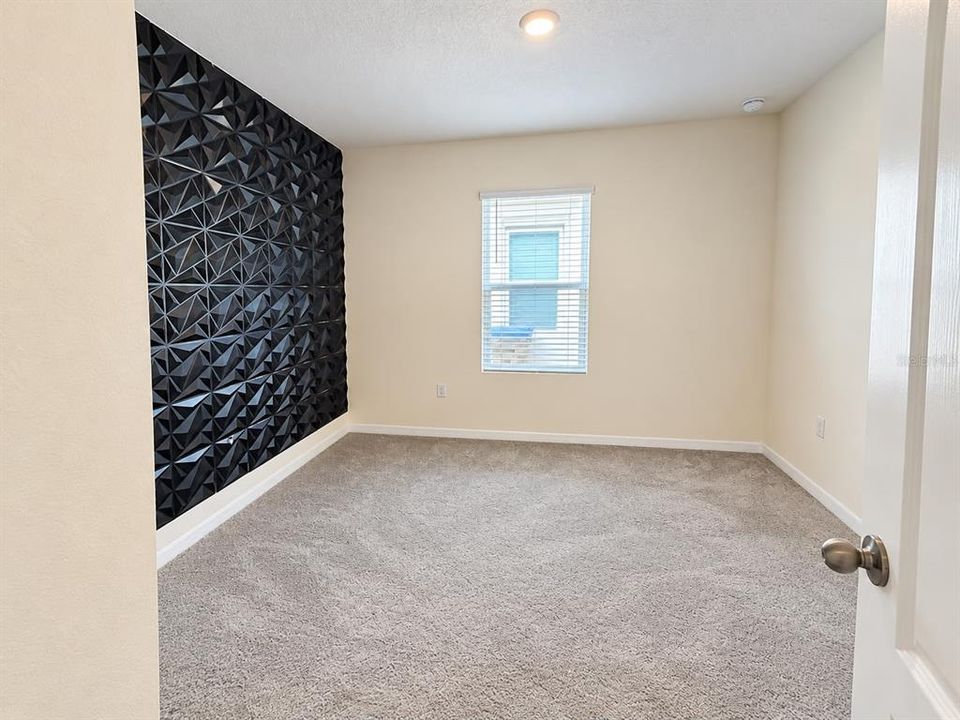 For Sale: $355,000 (4 beds, 2 baths, 1828 Square Feet)