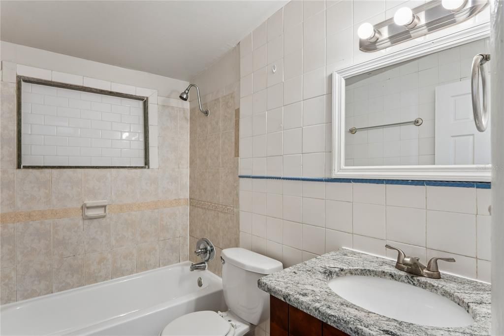 For Sale: $435,000 (4 beds, 4 baths, 1410 Square Feet)