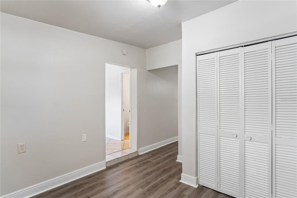For Sale: $435,000 (4 beds, 4 baths, 1410 Square Feet)