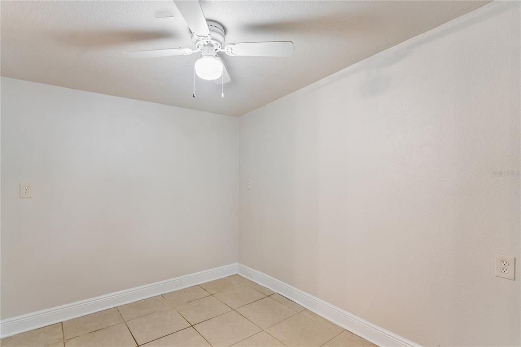 For Sale: $435,000 (4 beds, 4 baths, 1410 Square Feet)