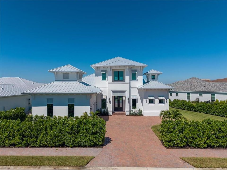 For Sale: $2,350,000 (4 beds, 3 baths, 3370 Square Feet)