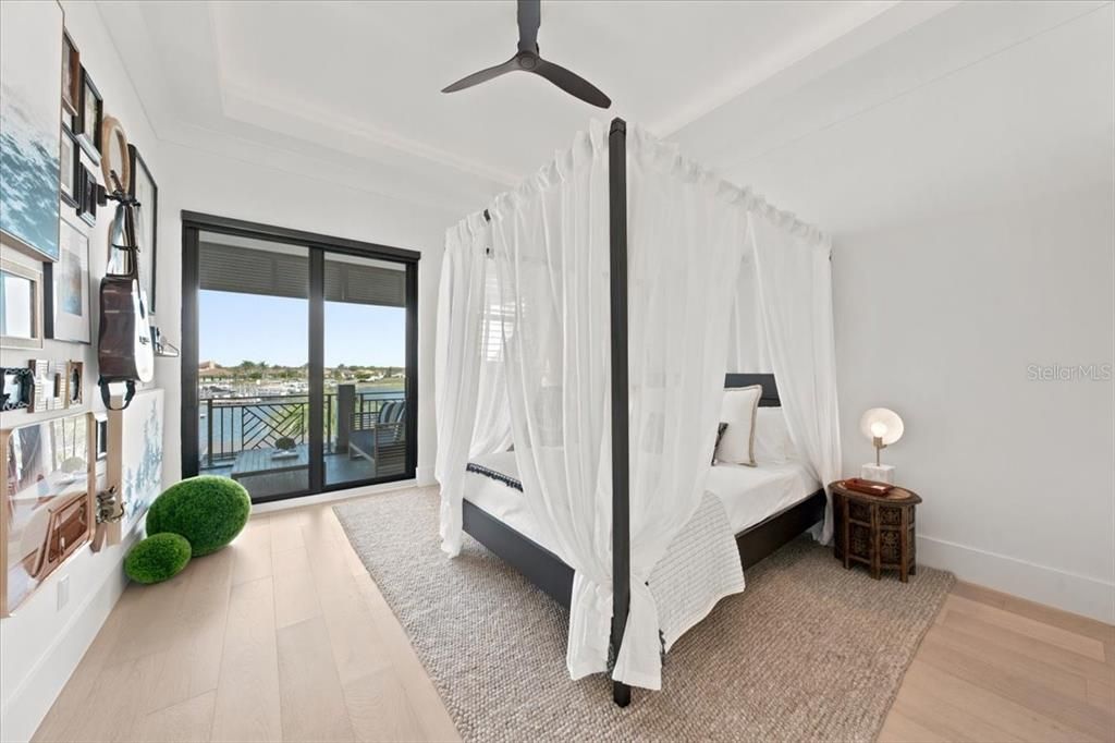 For Sale: $2,350,000 (4 beds, 3 baths, 3370 Square Feet)