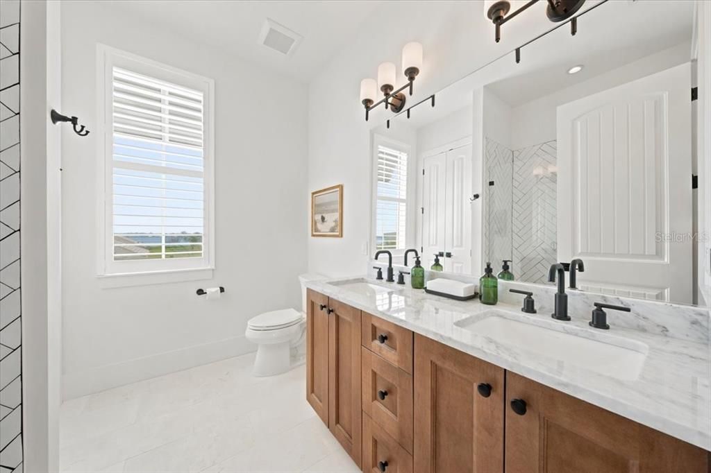 For Sale: $2,350,000 (4 beds, 3 baths, 3370 Square Feet)