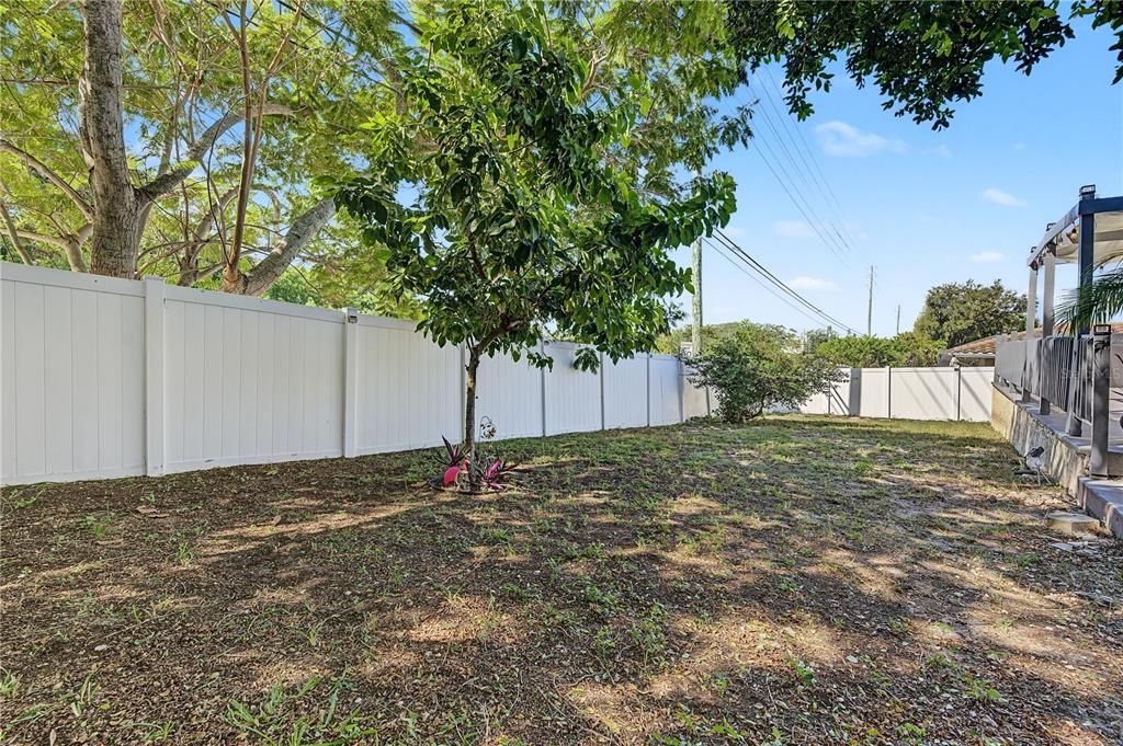 En Venta: $462,500 (3 camas, 2 baños, 1932 Pies cuadrados)