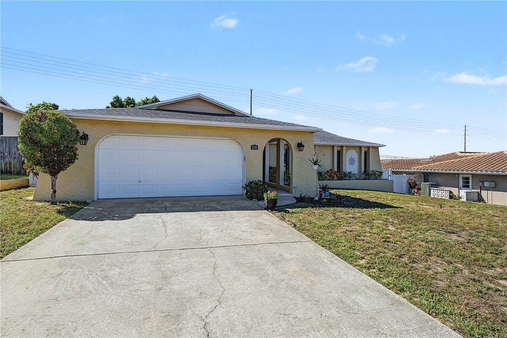 En Venta: $462,500 (3 camas, 2 baños, 1932 Pies cuadrados)