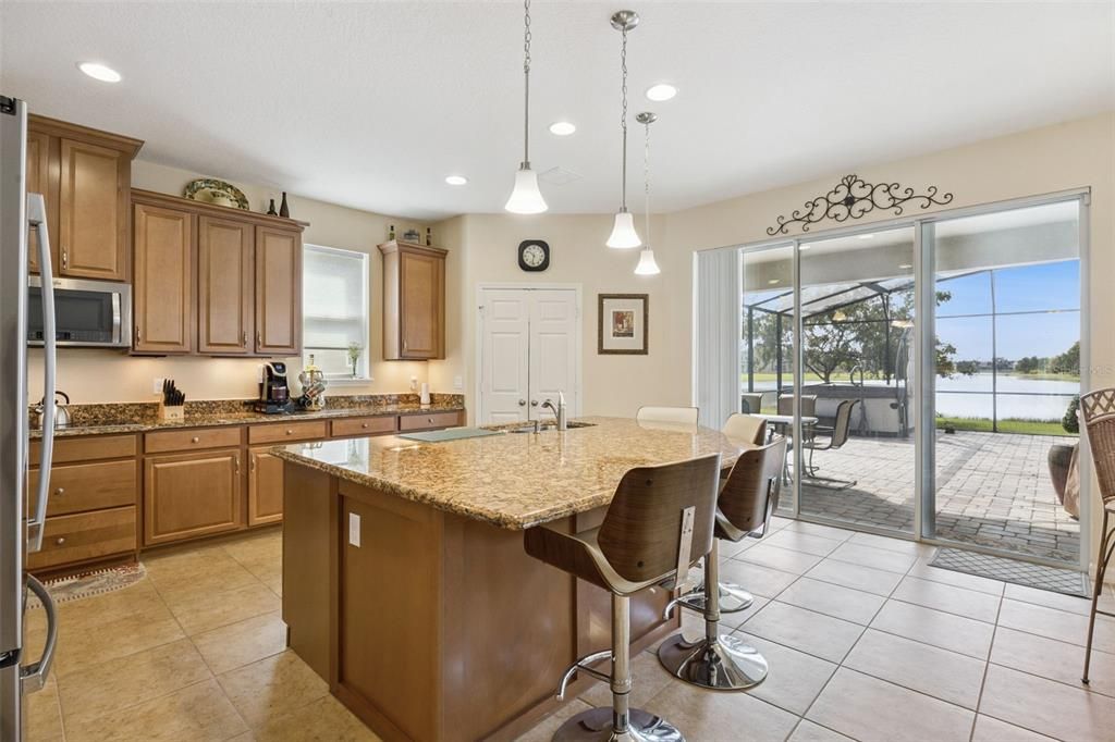 For Sale: $525,000 (4 beds, 3 baths, 2645 Square Feet)