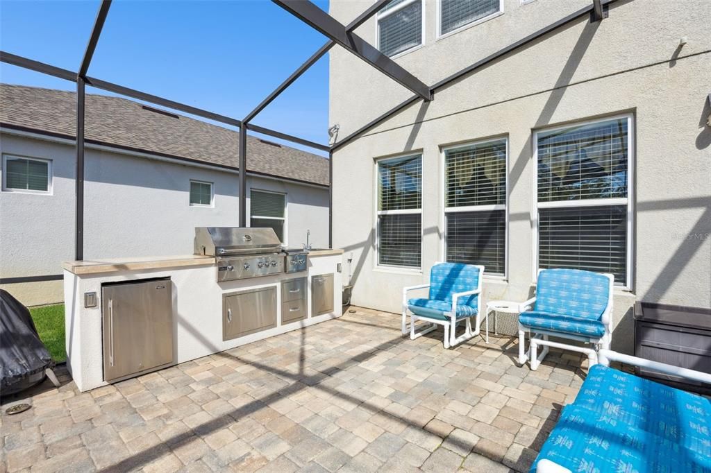 For Sale: $525,000 (4 beds, 3 baths, 2645 Square Feet)