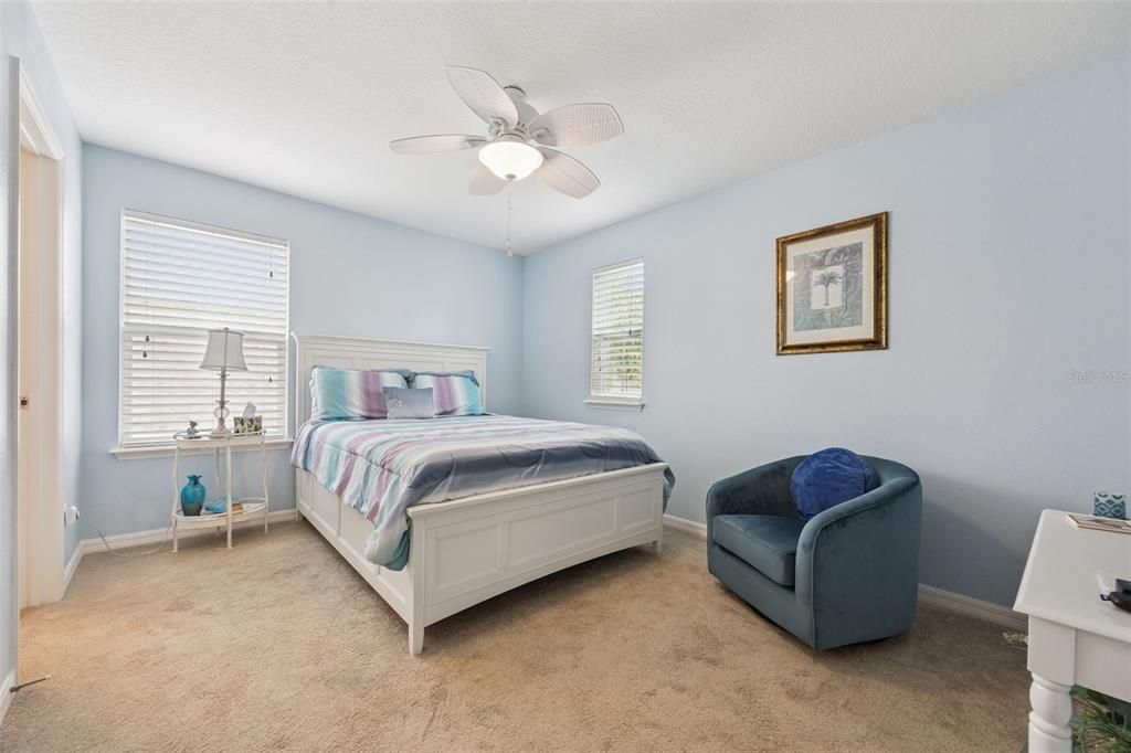 For Sale: $525,000 (4 beds, 3 baths, 2645 Square Feet)