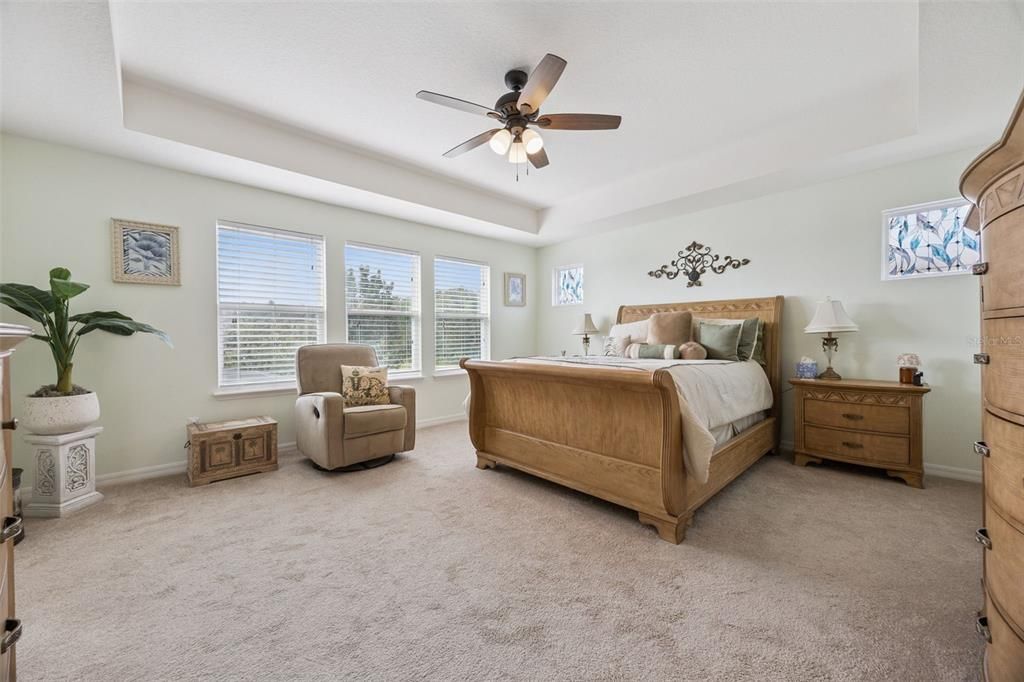 For Sale: $525,000 (4 beds, 3 baths, 2645 Square Feet)