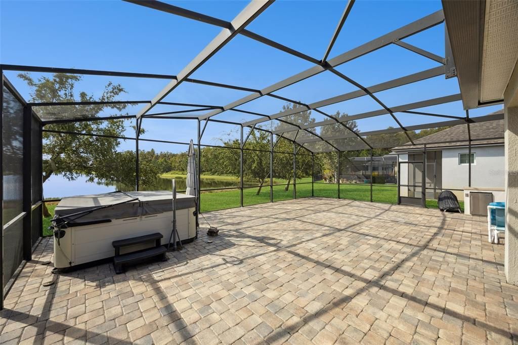 For Sale: $525,000 (4 beds, 3 baths, 2645 Square Feet)