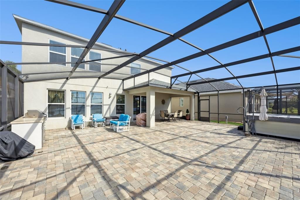 For Sale: $525,000 (4 beds, 3 baths, 2645 Square Feet)