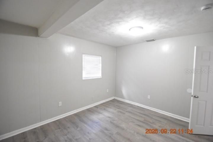 For Rent: $1,550 (3 beds, 2 baths, 1212 Square Feet)