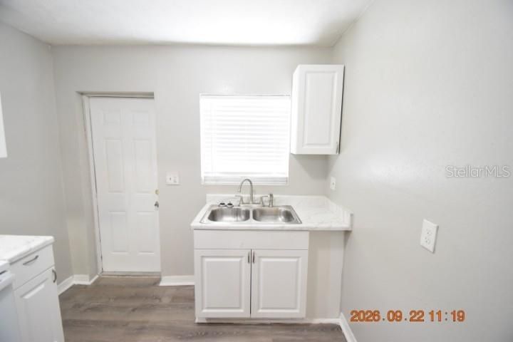 For Rent: $1,550 (3 beds, 2 baths, 1212 Square Feet)