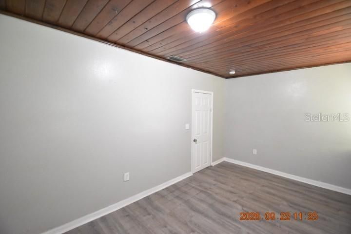 For Rent: $1,550 (3 beds, 2 baths, 1212 Square Feet)