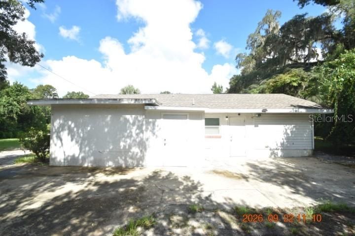 For Rent: $1,550 (3 beds, 2 baths, 1212 Square Feet)
