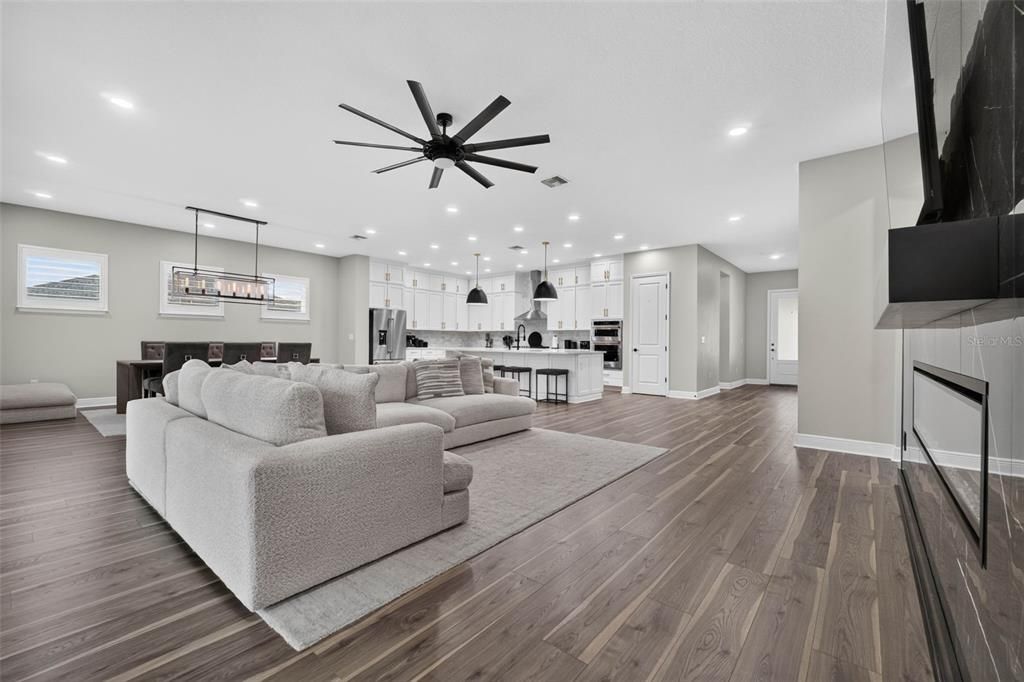For Sale: $899,900 (4 beds, 3 baths, 3226 Square Feet)