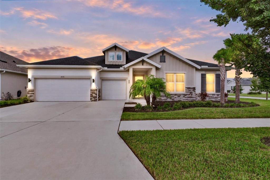 For Sale: $899,900 (4 beds, 3 baths, 3226 Square Feet)