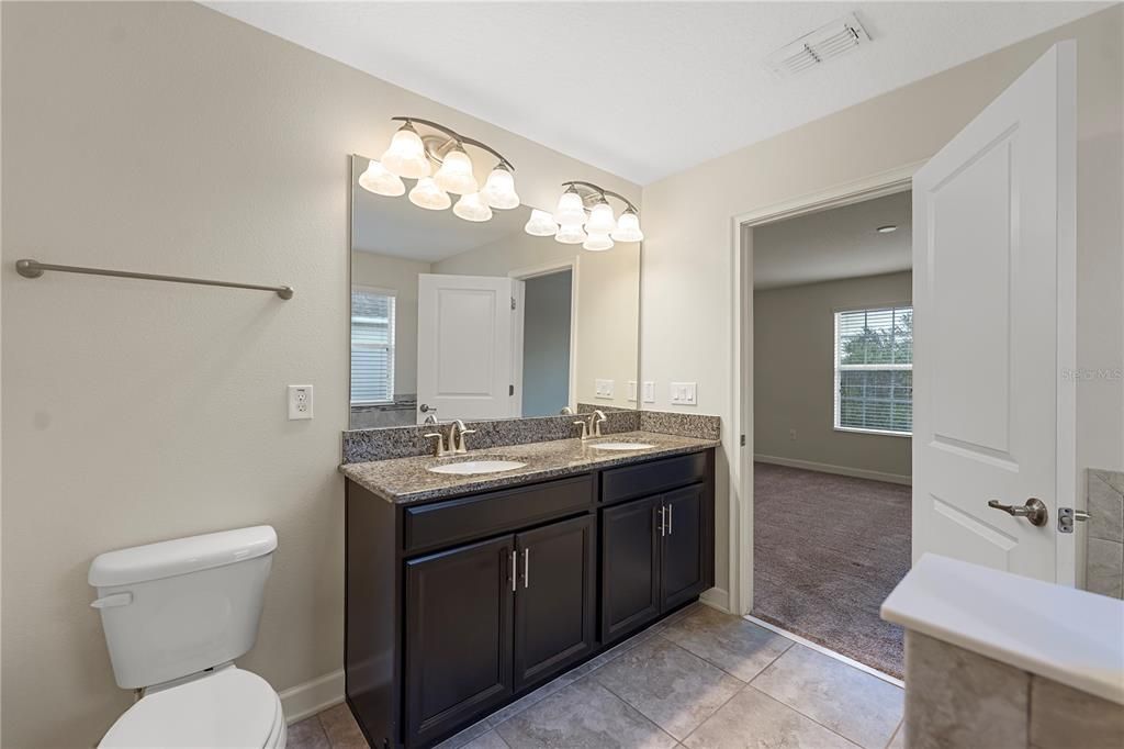 For Sale: $459,000 (3 beds, 2 baths, 1950 Square Feet)