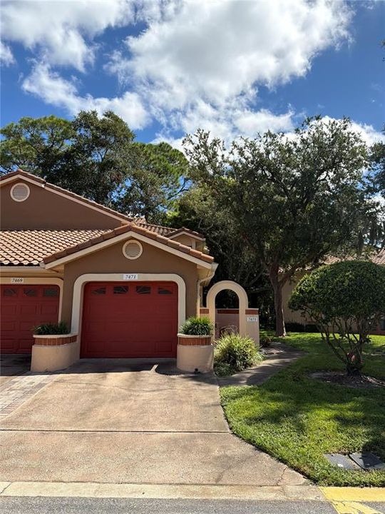 For Sale: $319,995 (3 beds, 2 baths, 1212 Square Feet)
