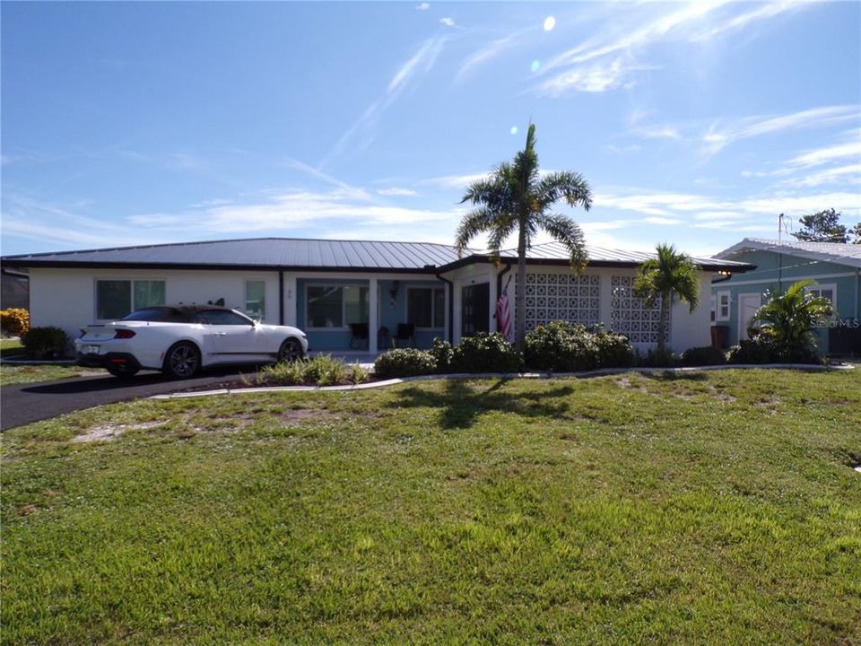 For Rent: $6,000 (2 beds, 2 baths, 1558 Square Feet)
