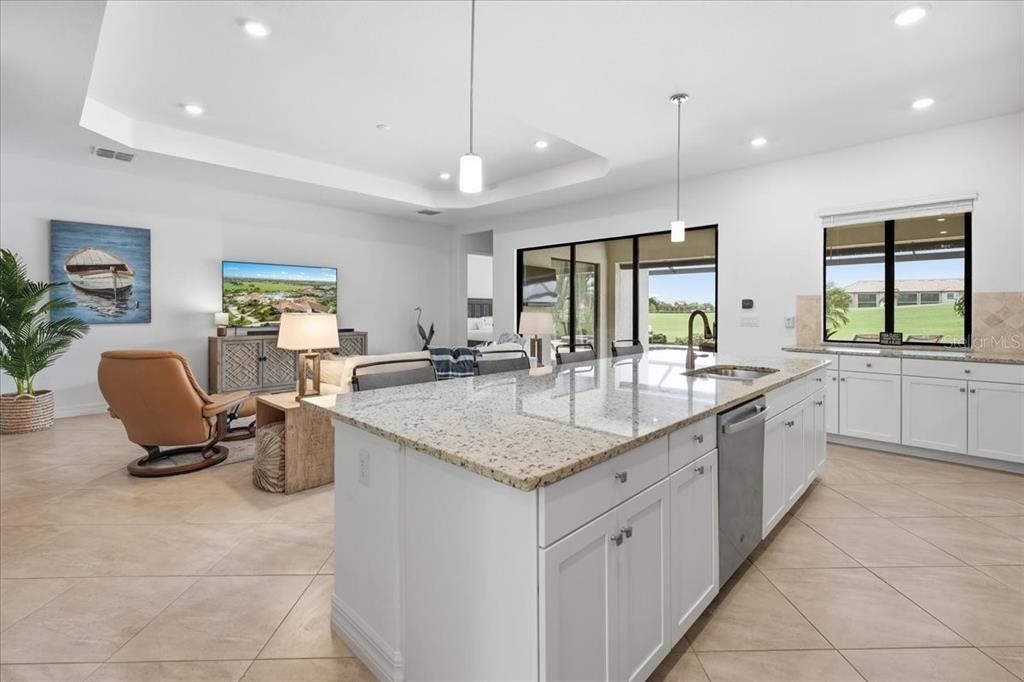 For Sale: $1,100,000 (3 beds, 2 baths, 2006 Square Feet)