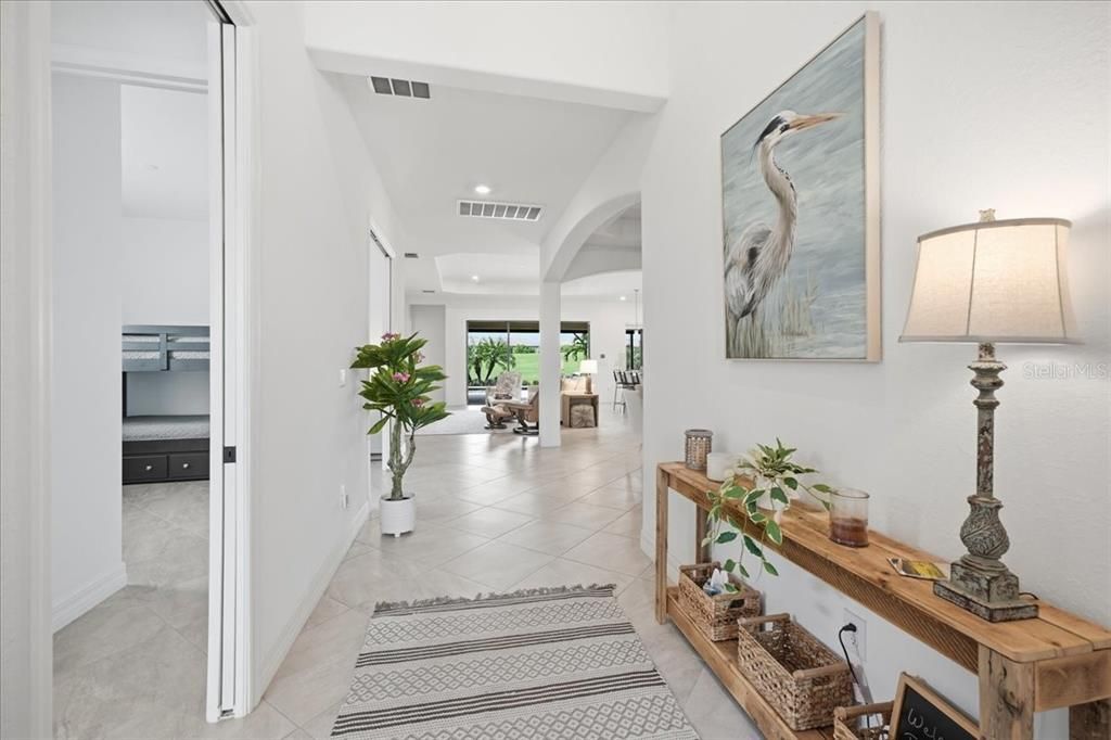 For Sale: $1,100,000 (3 beds, 2 baths, 2006 Square Feet)