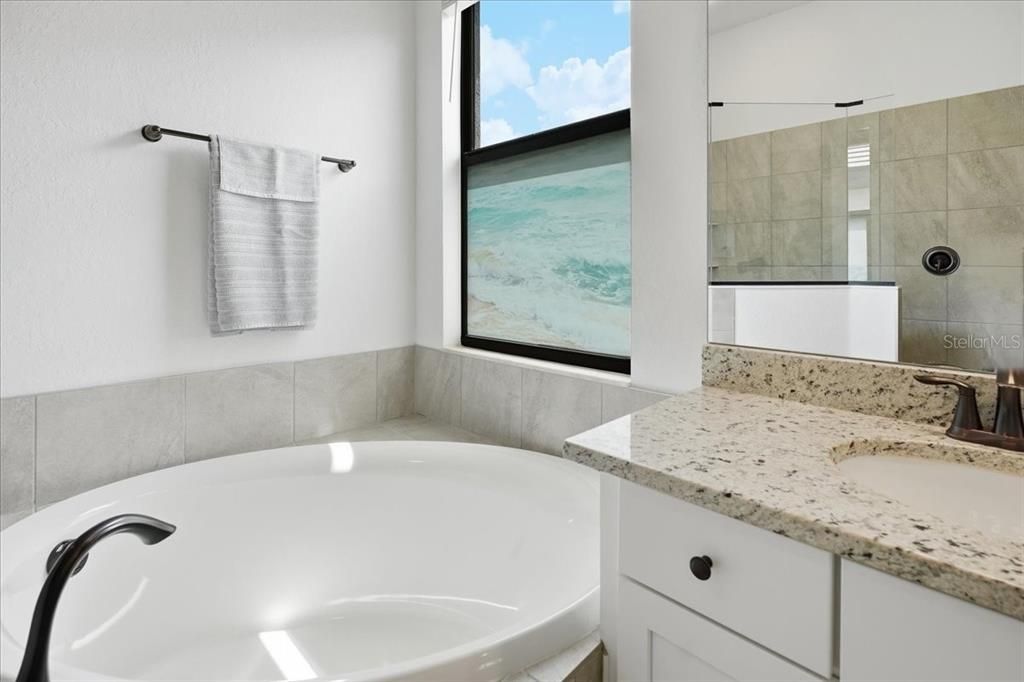 For Sale: $1,100,000 (3 beds, 2 baths, 2006 Square Feet)