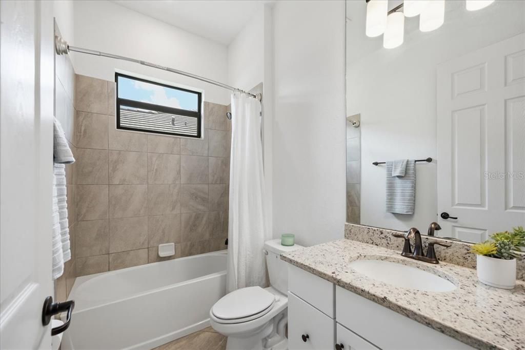 For Sale: $1,100,000 (3 beds, 2 baths, 2006 Square Feet)