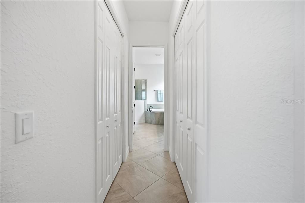 For Sale: $1,100,000 (3 beds, 2 baths, 2006 Square Feet)