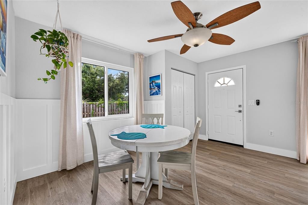 For Sale: $434,700 (2 beds, 1 baths, 1169 Square Feet)