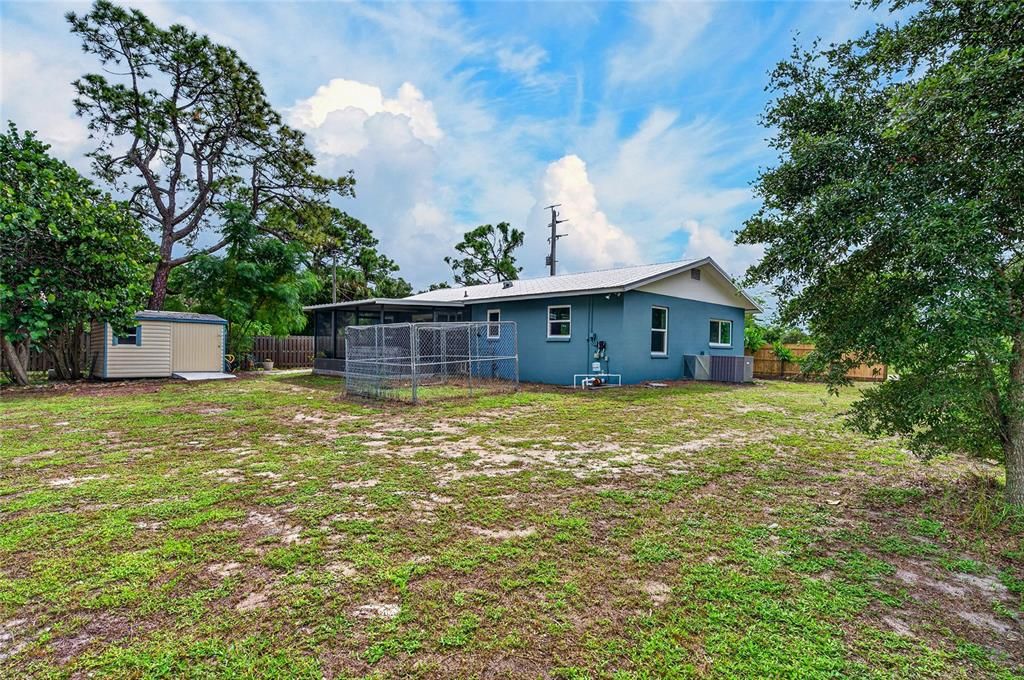 For Sale: $434,700 (2 beds, 1 baths, 1169 Square Feet)