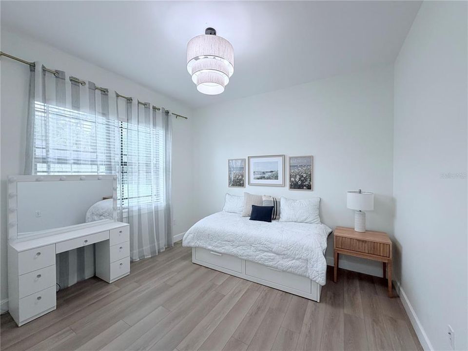 En Venta: $530,000 (3 camas, 3 baños, 2441 Pies cuadrados)