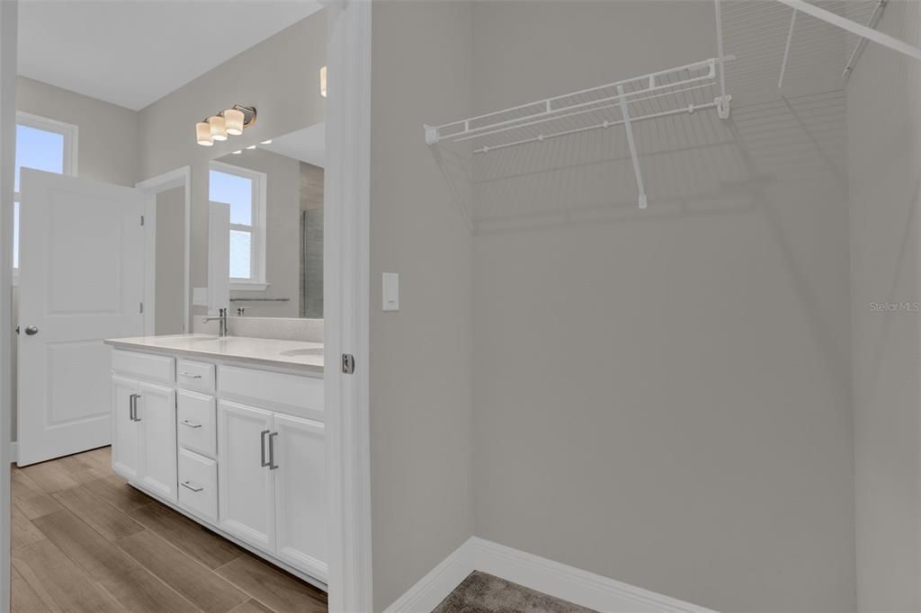 For Sale: $325,000 (3 beds, 2 baths, 1854 Square Feet)