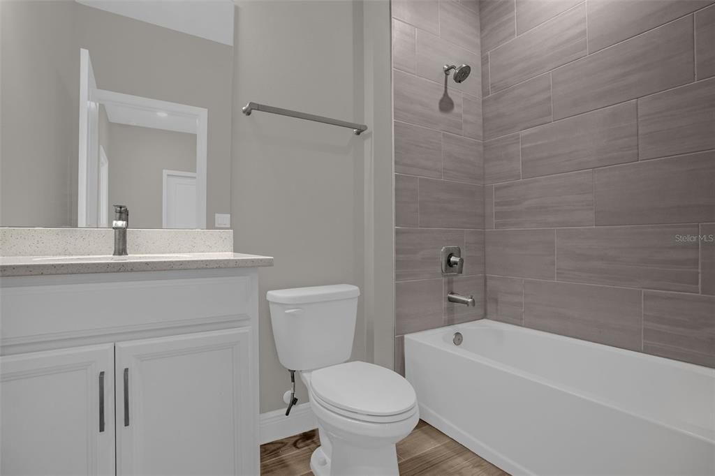 For Sale: $325,000 (3 beds, 2 baths, 1854 Square Feet)