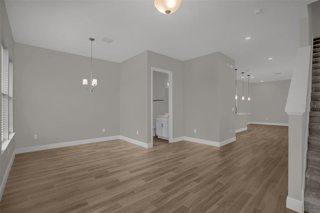 For Sale: $325,000 (3 beds, 2 baths, 1854 Square Feet)