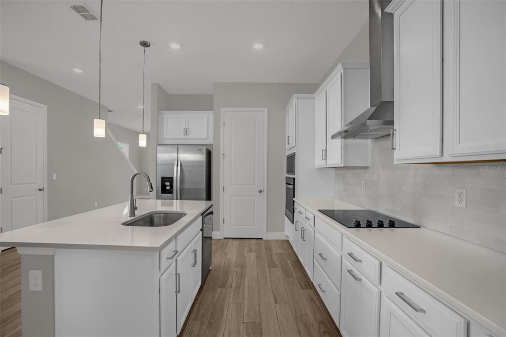 For Sale: $325,000 (3 beds, 2 baths, 1854 Square Feet)