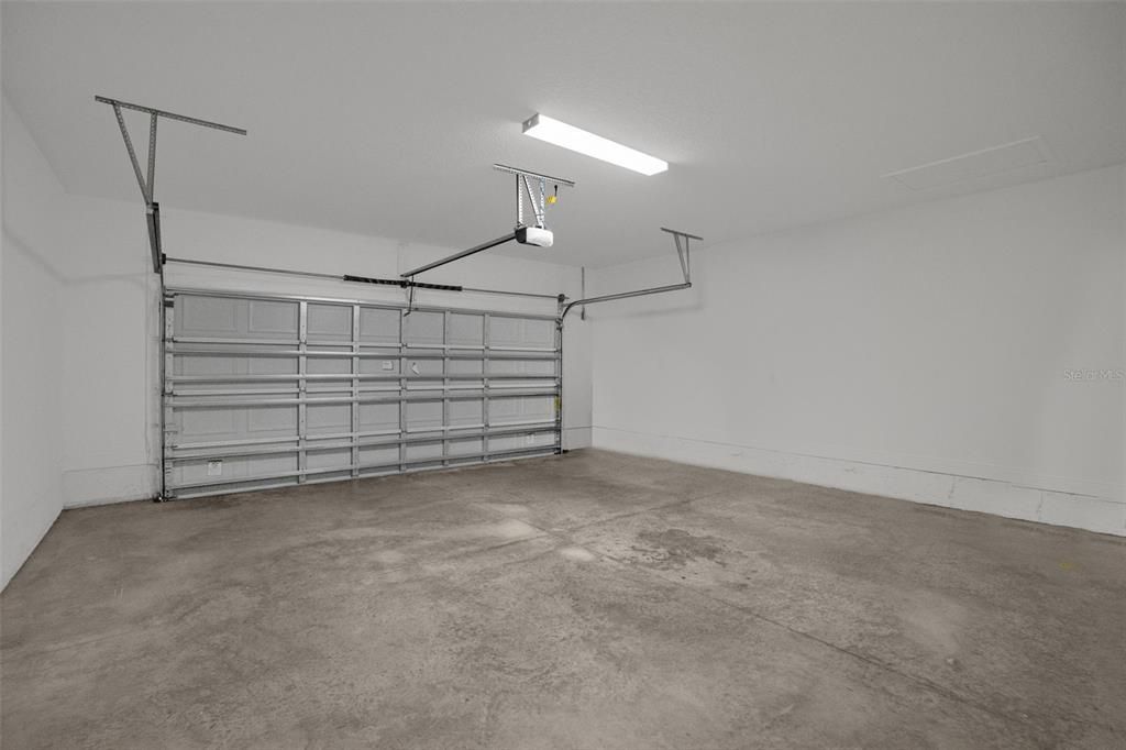 For Sale: $325,000 (3 beds, 2 baths, 1854 Square Feet)