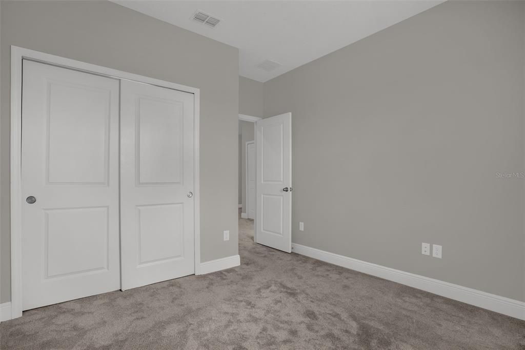 For Sale: $325,000 (3 beds, 2 baths, 1854 Square Feet)