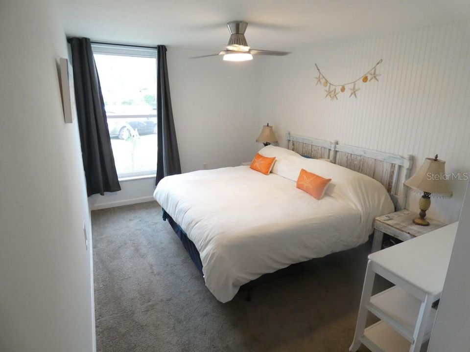 For Sale: $130,000 (2 beds, 1 baths, 768 Square Feet)